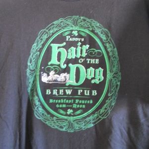 St Paddy's Hair o' Thee Dog Brew Pub Graphic Tee M